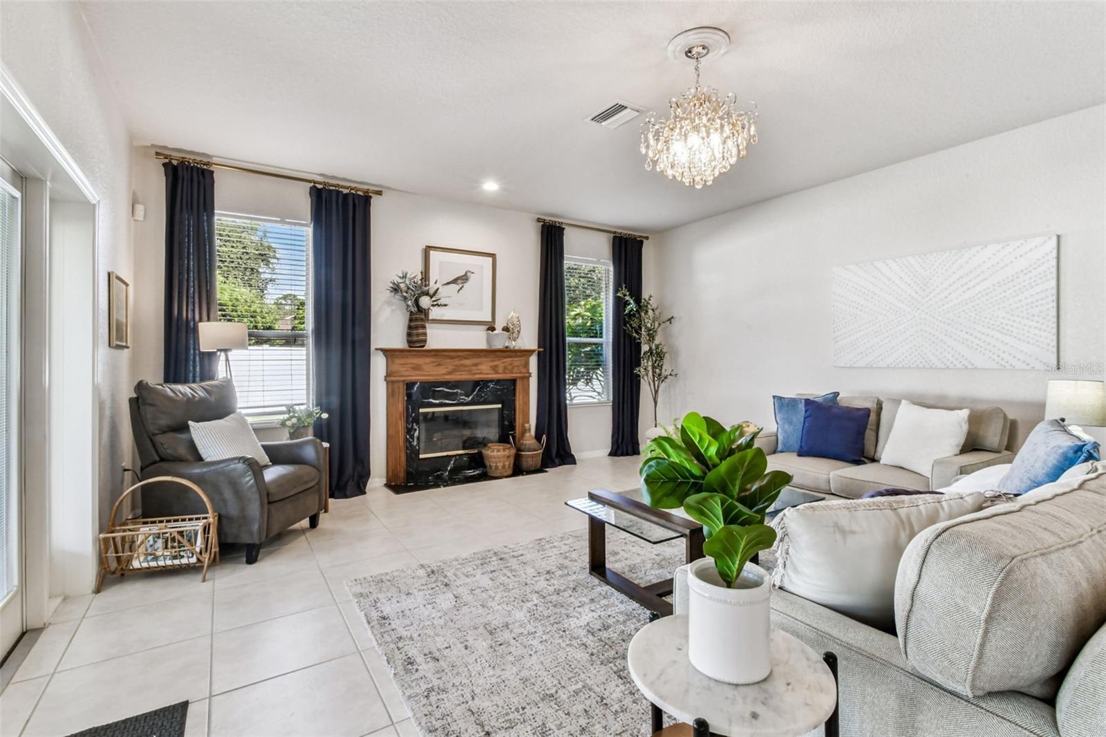 Image 18 of 69 For 6606 Buckingham Palms Way