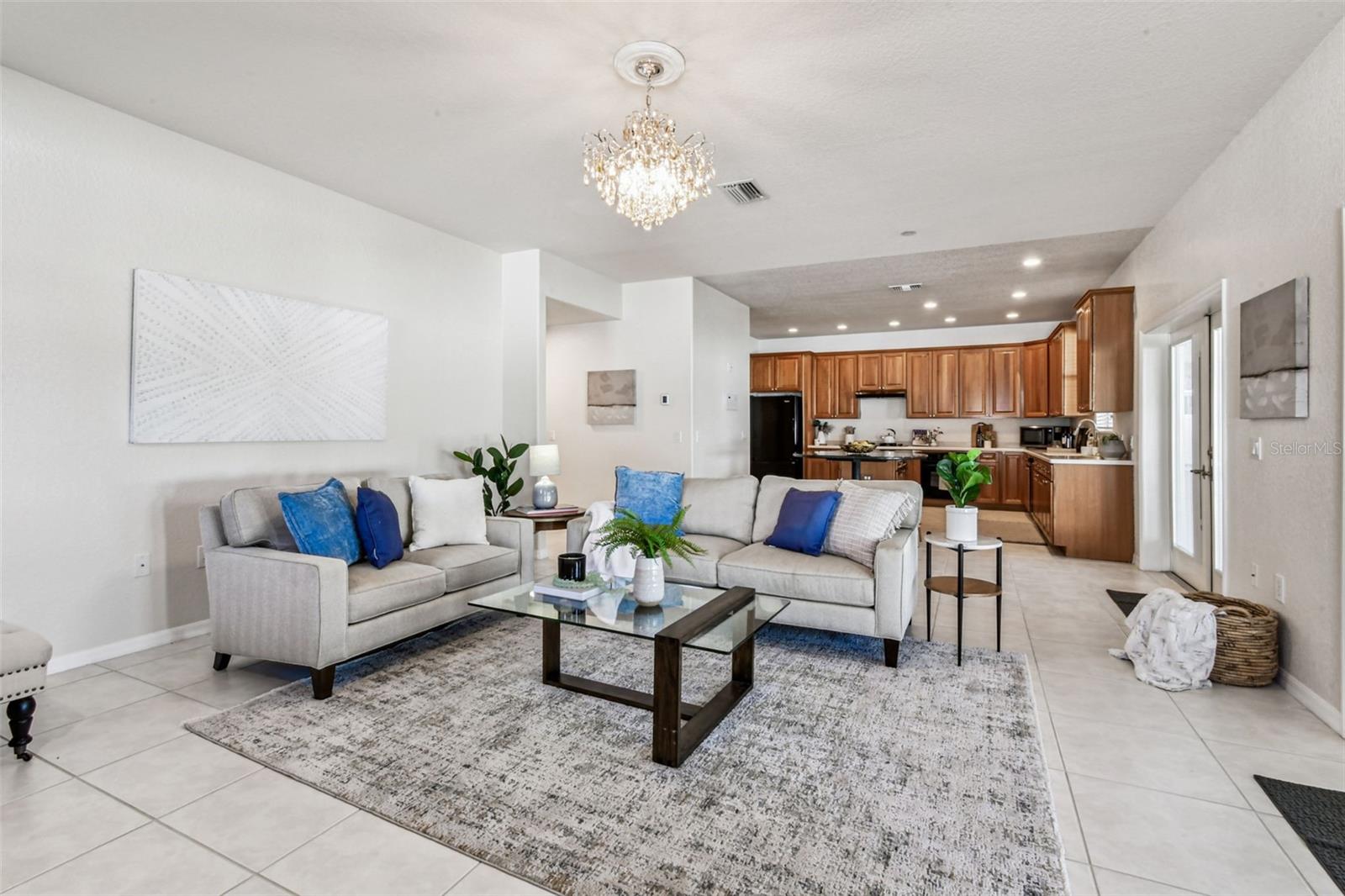 Image 19 of 69 For 6606 Buckingham Palms Way