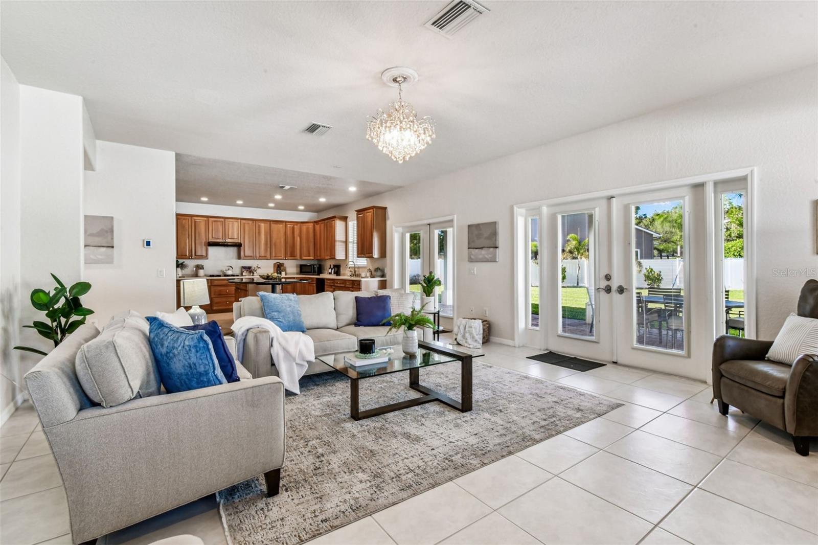 Image 20 of 69 For 6606 Buckingham Palms Way