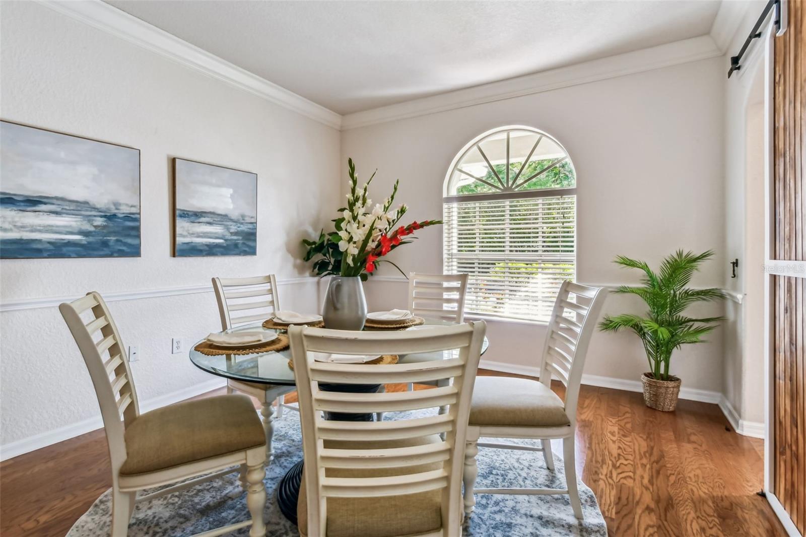 Image 7 of 69 For 6606 Buckingham Palms Way