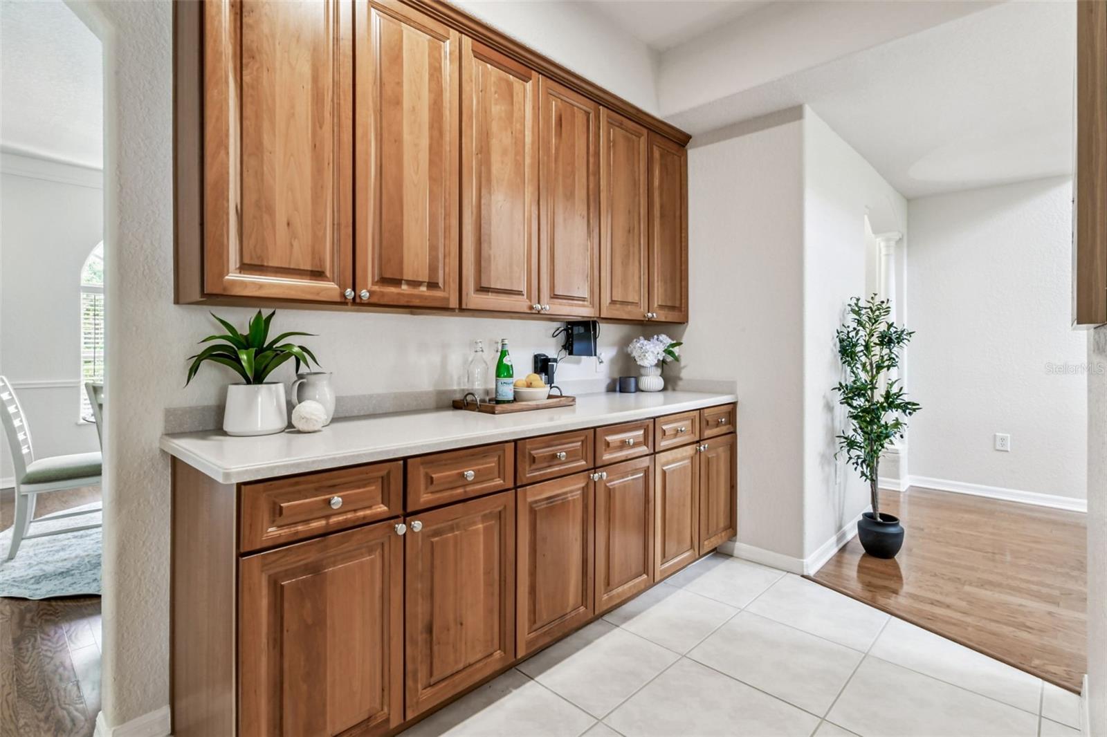 Image 9 of 69 For 6606 Buckingham Palms Way