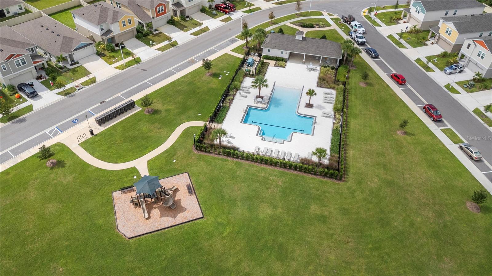 Image 3 of 43 For 34170 Scarlet Sage Court