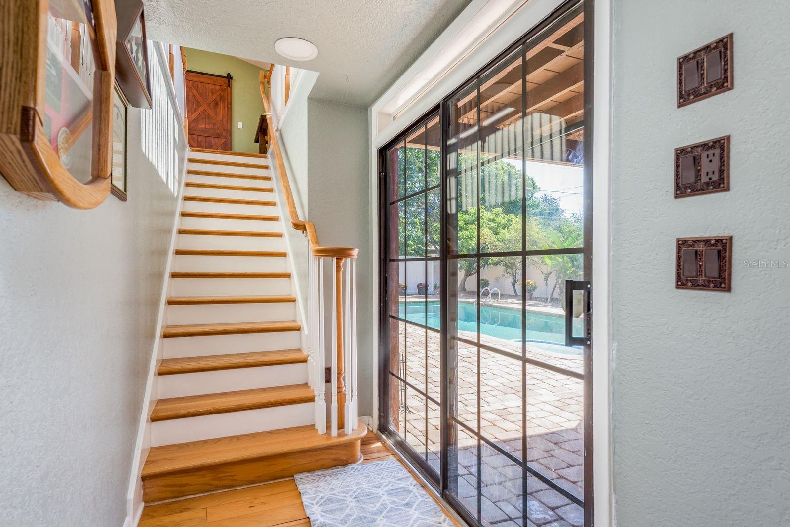 Listing photo id 15 for 8381 56th Way N