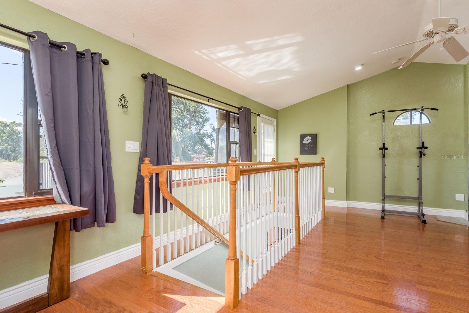 Listing photo id 16 for 8381 56th Way N