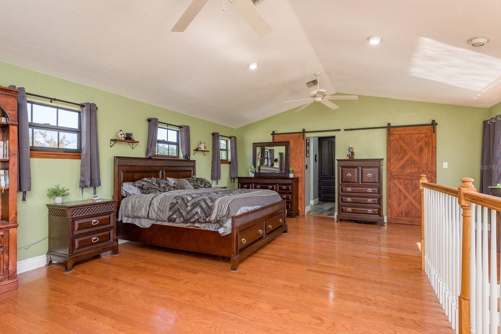 Listing photo id 19 for 8381 56th Way N