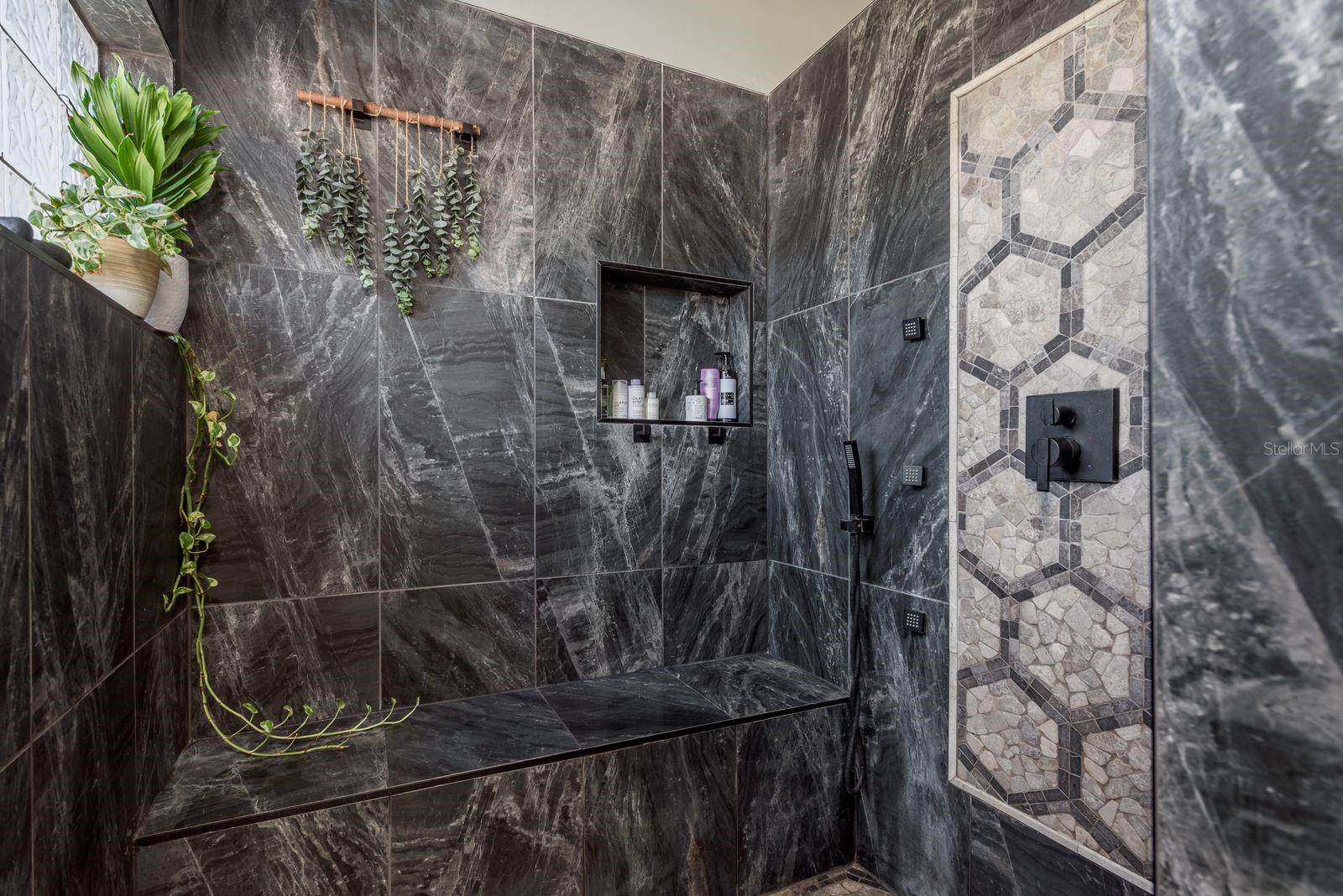 Listing photo id 22 for 8381 56th Way N