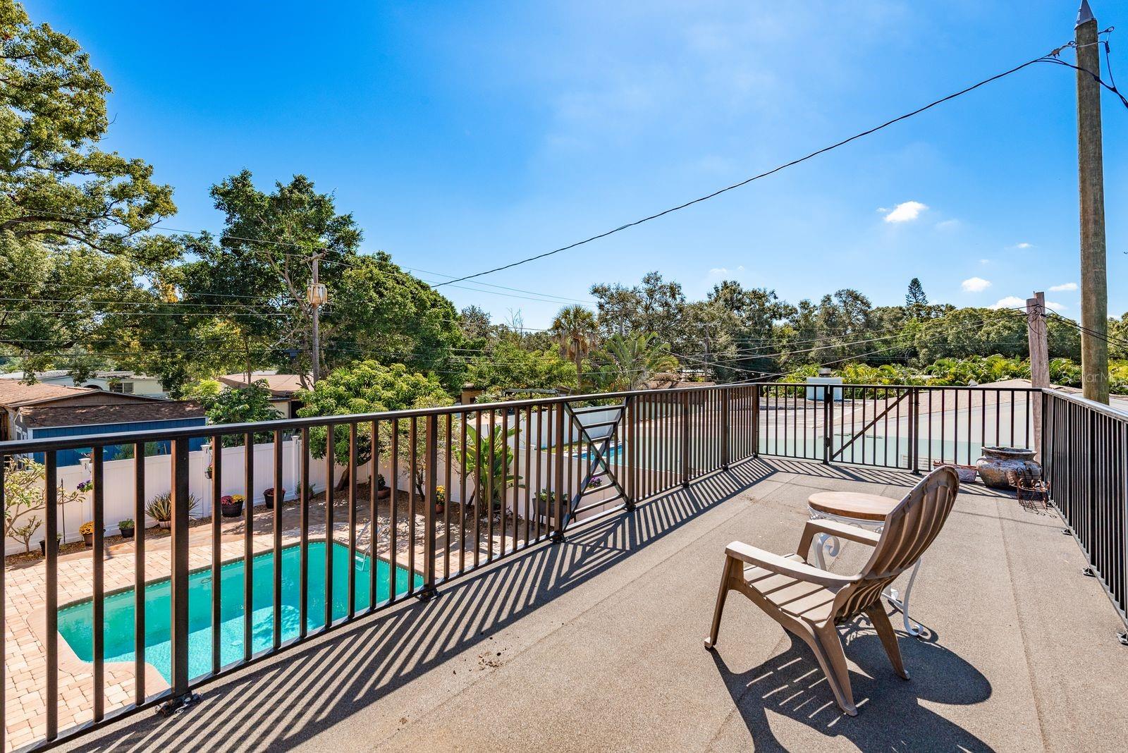 Listing photo id 25 for 8381 56th Way N