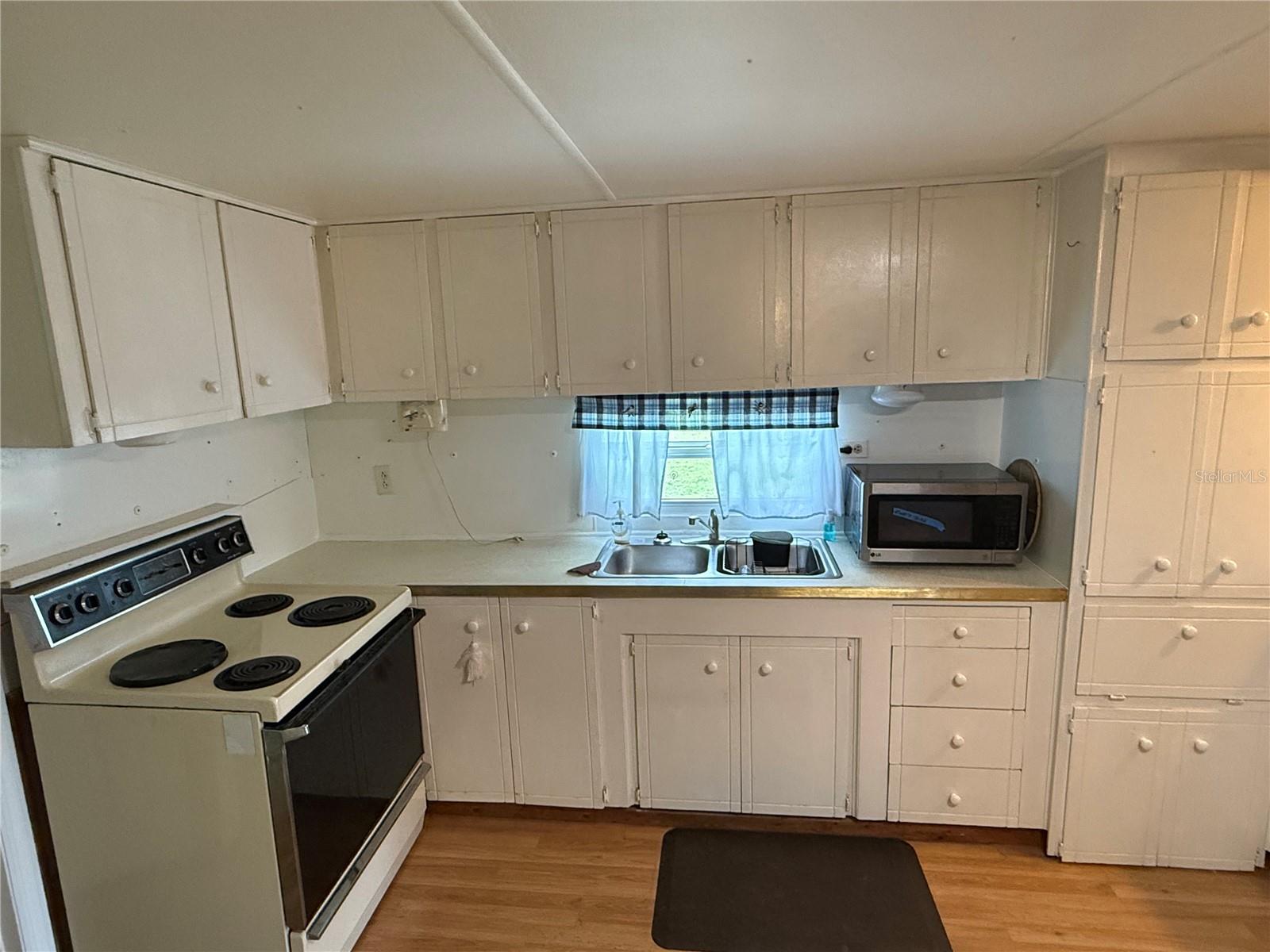 Image 11 of 15 For 5102 Hill Drive