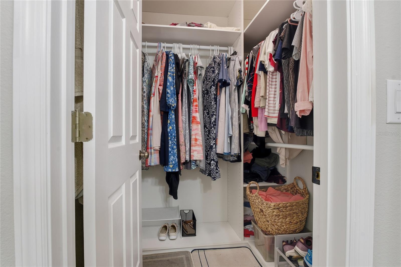 Image 28 of 49 For 14421 Vashons Way