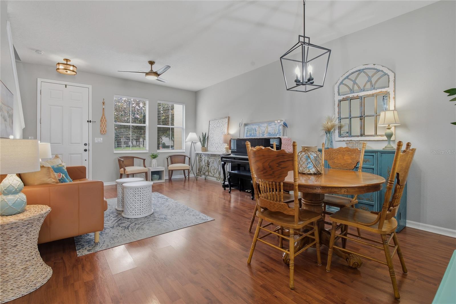 Image 8 of 49 For 14421 Vashons Way