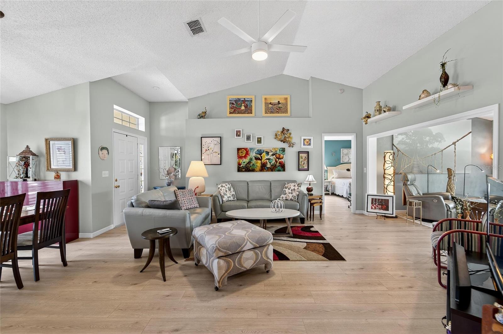 Image 10 of 73 For 326 Caloosa Palms Court