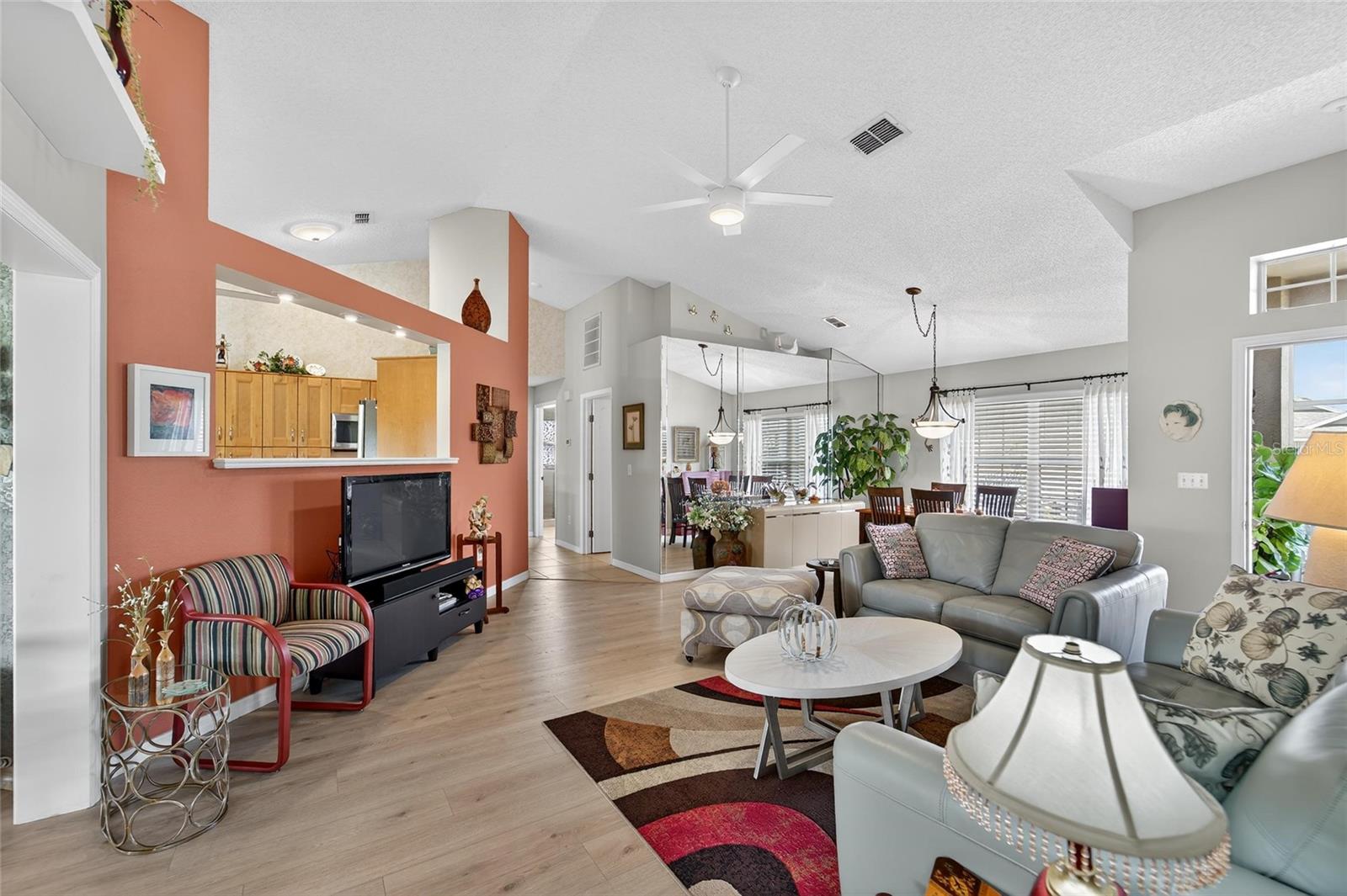 Image 11 of 73 For 326 Caloosa Palms Court