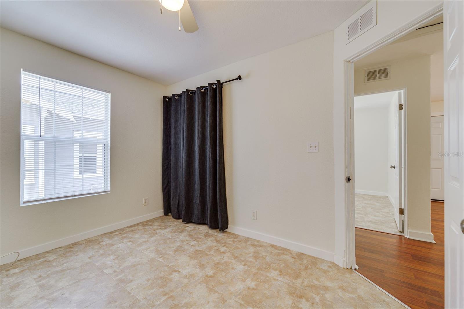 Image 26 of 30 For 2300 17th Avenue S