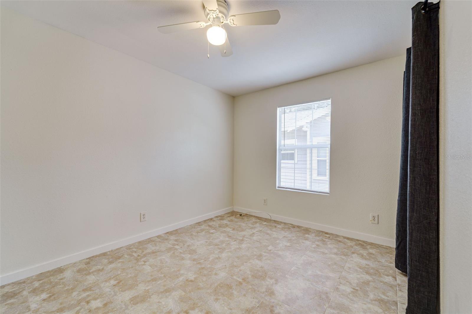 Image 27 of 30 For 2300 17th Avenue S