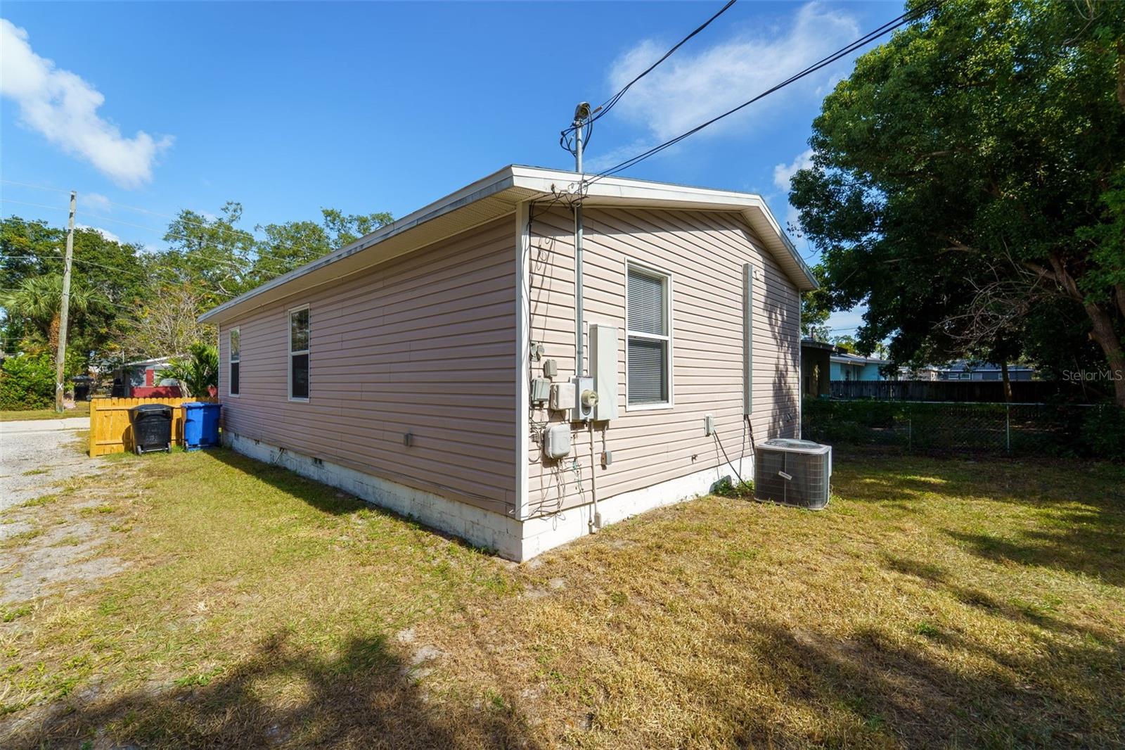 Image 30 of 30 For 2300 17th Avenue S