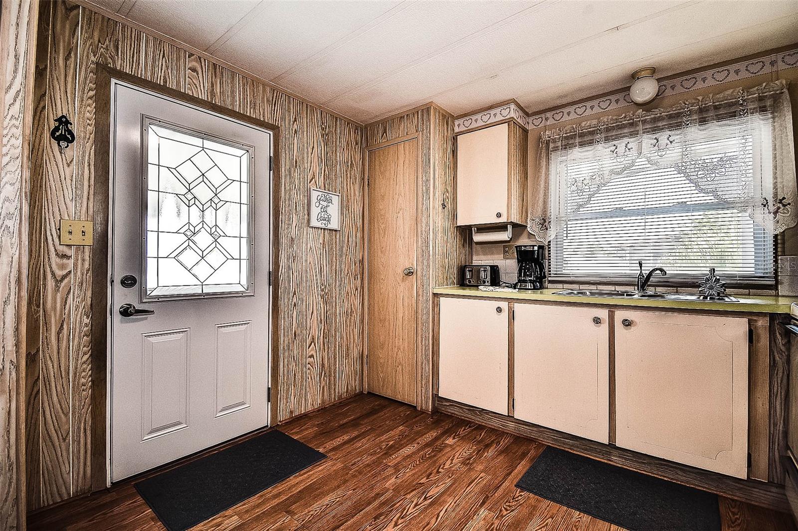 Image 10 of 41 For 3415 Chatford Drive