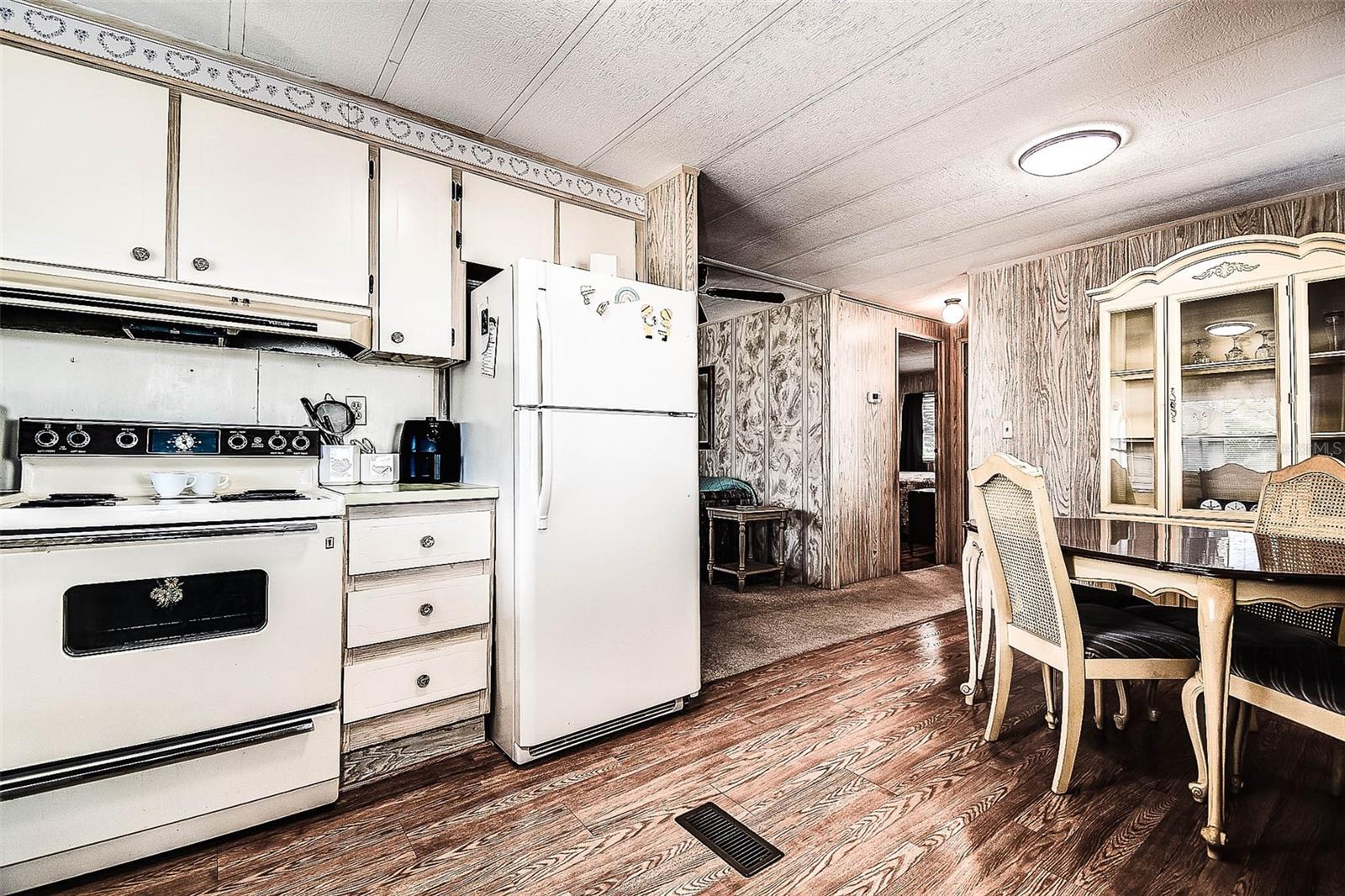 Image 9 of 41 For 3415 Chatford Drive