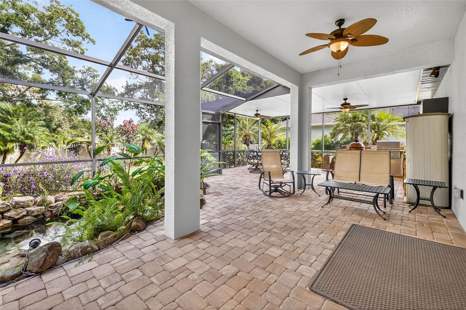 Listing photo id 25 for 3420 Graycliff Lane