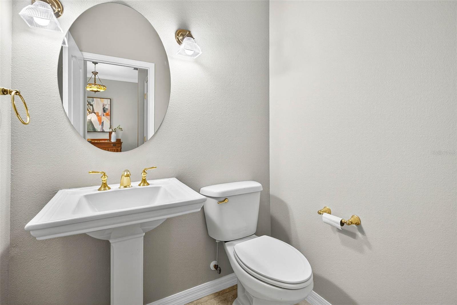Listing photo id 58 for 3420 Graycliff Lane