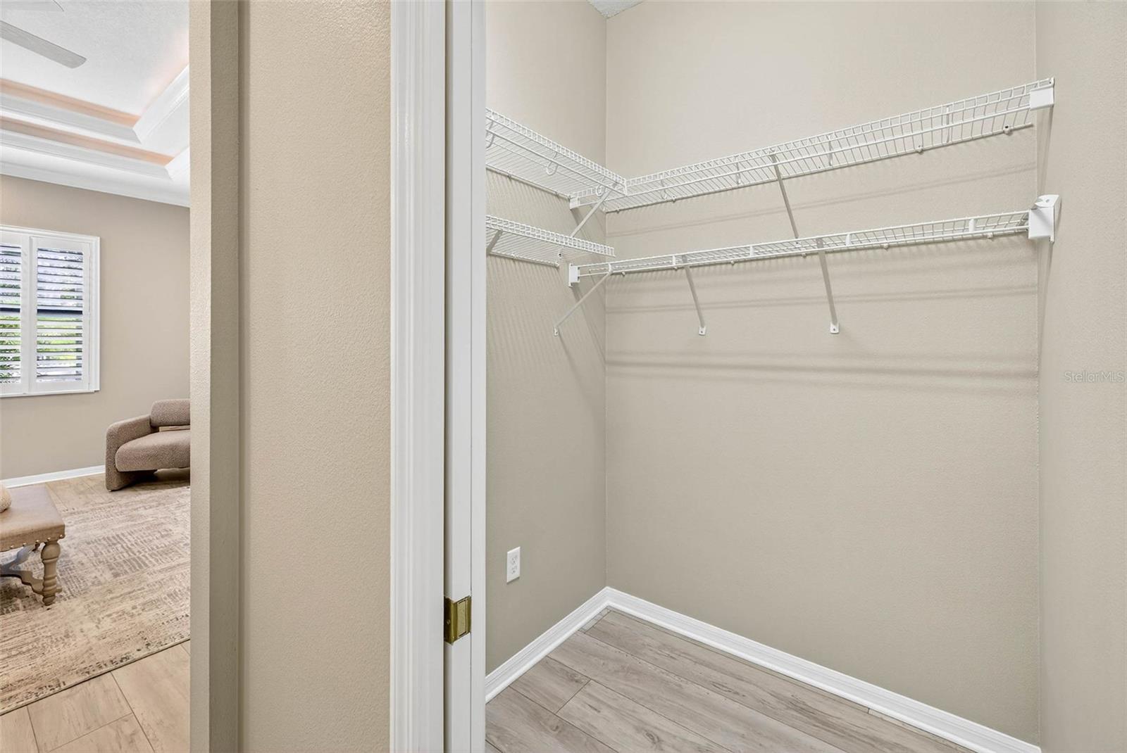 Listing photo id 69 for 3420 Graycliff Lane