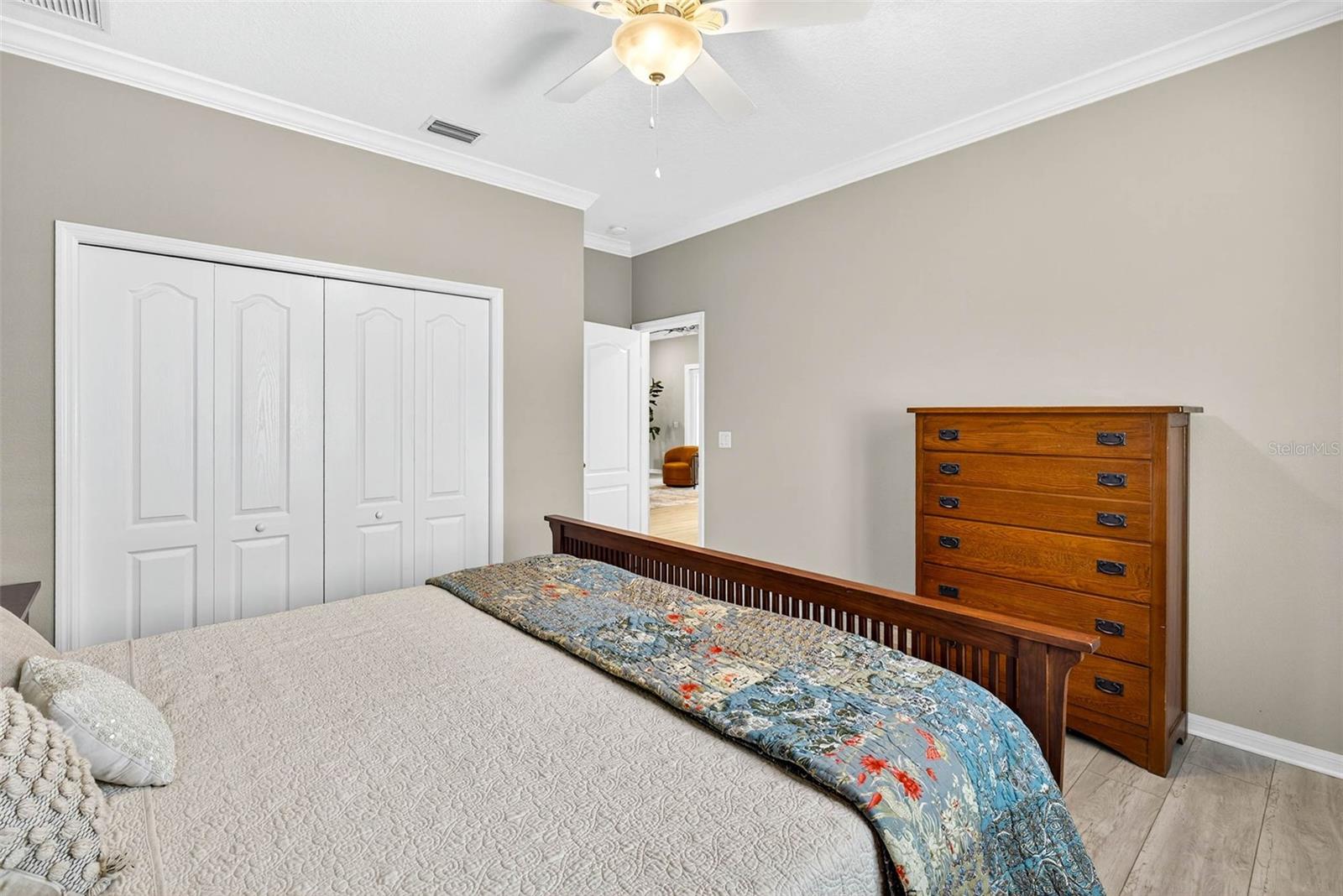 Listing photo id 74 for 3420 Graycliff Lane