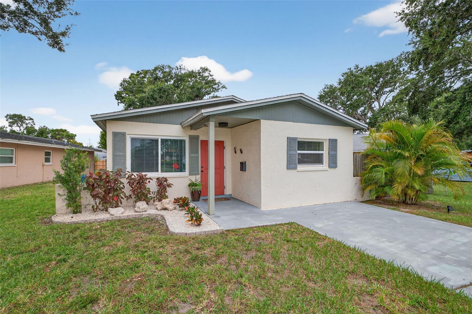 Details for 1422 35th Street N, ST PETERSBURG, FL 33713
