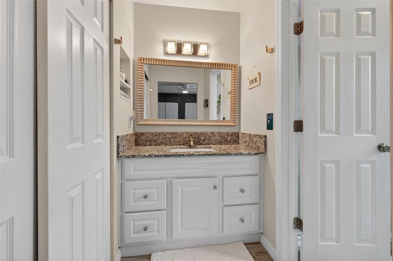 Image 21 of 42 For 1422 35th Street N