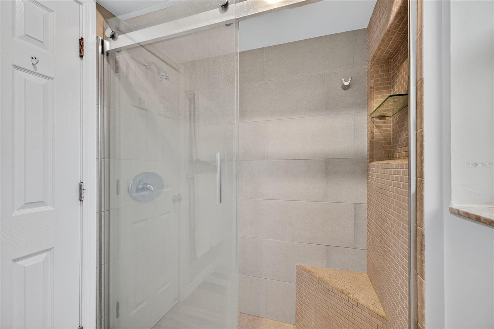 Image 24 of 42 For 1422 35th Street N