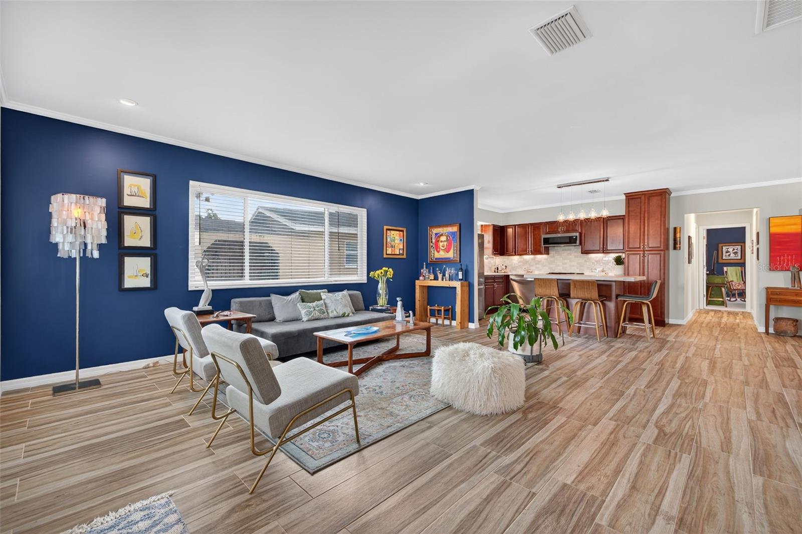 Image 3 of 42 For 1422 35th Street N