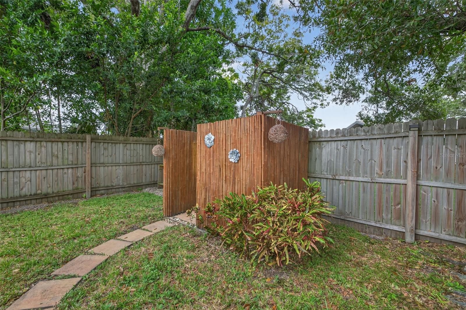 Image 36 of 42 For 1422 35th Street N
