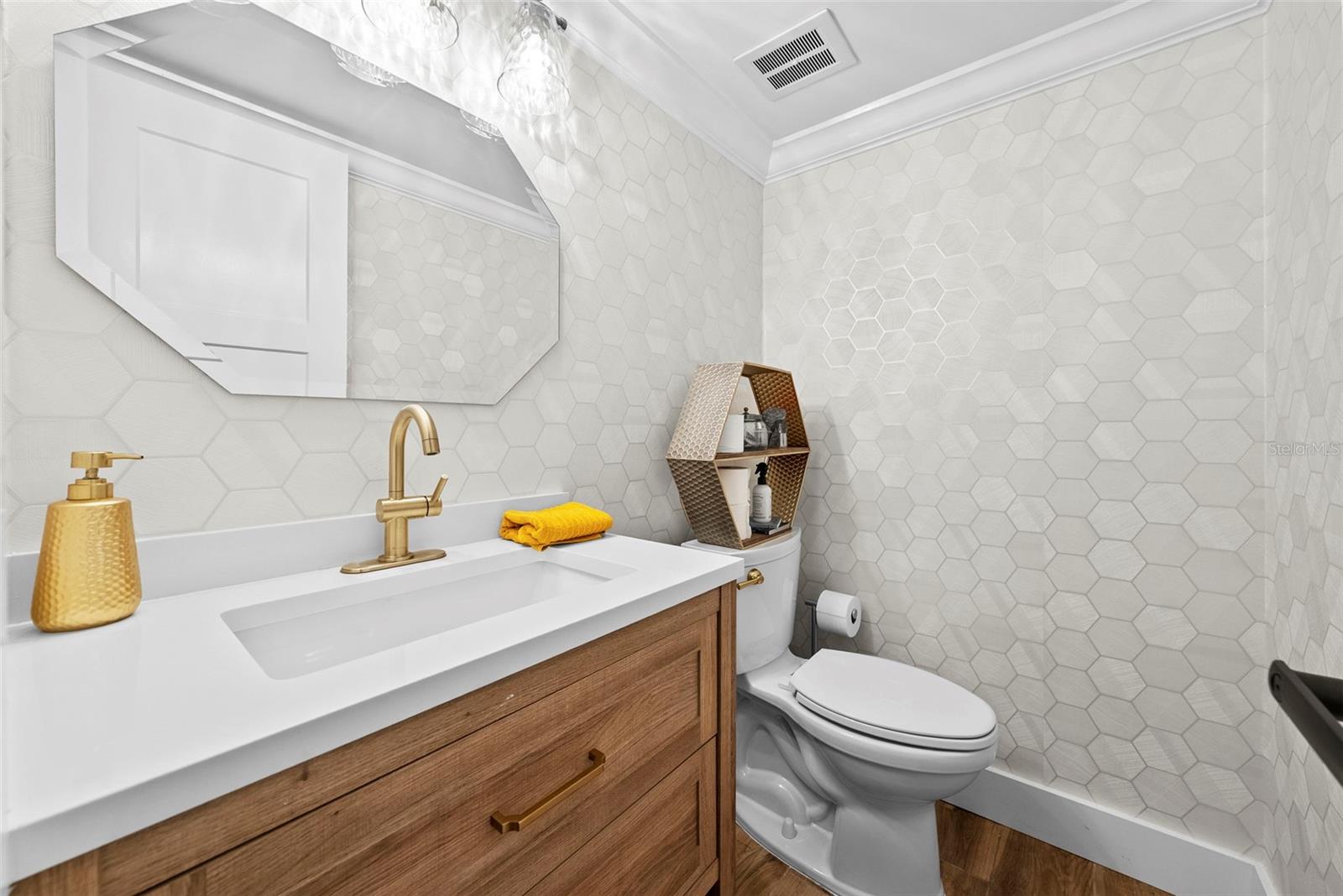 Image 25 of 62 For 1511 Sheridan Forest Drive