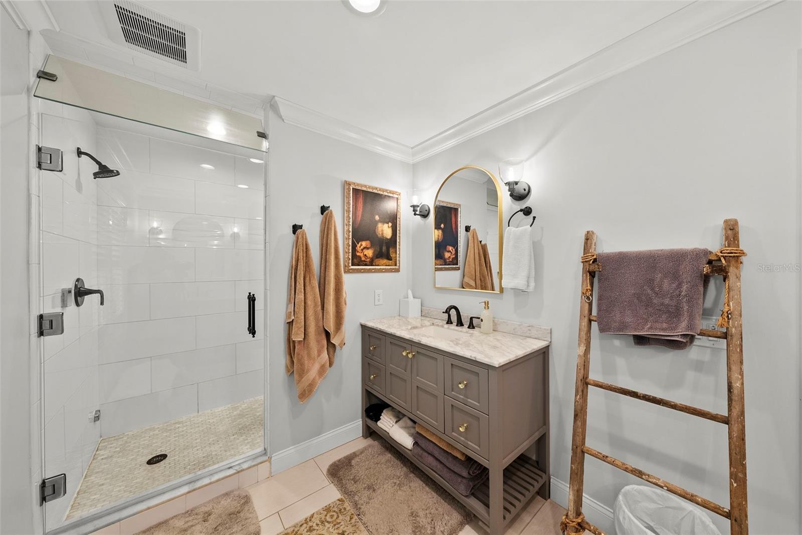 Image 42 of 62 For 1511 Sheridan Forest Drive