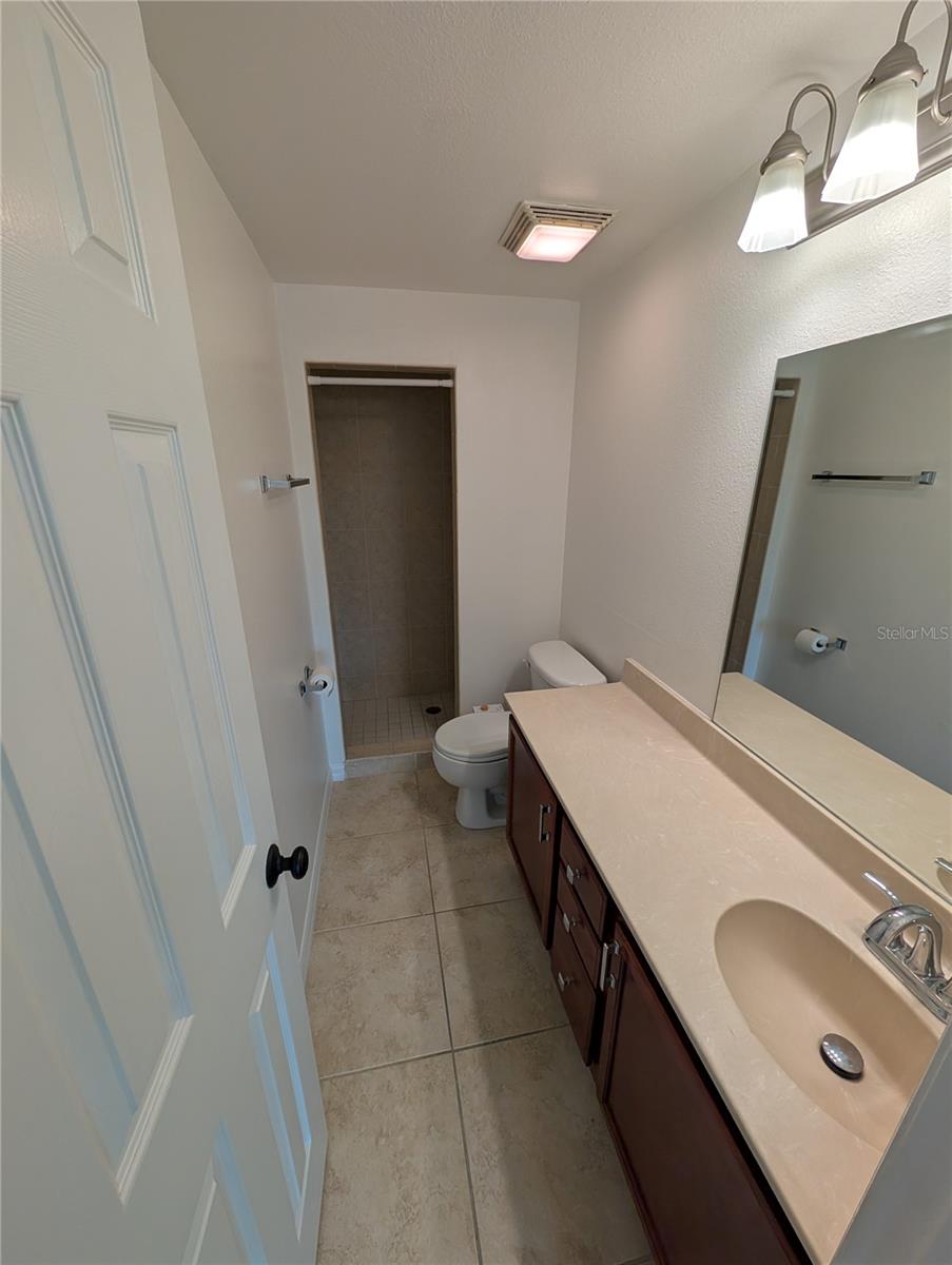 Image 11 of 24 For 406 Cedar Avenue 308