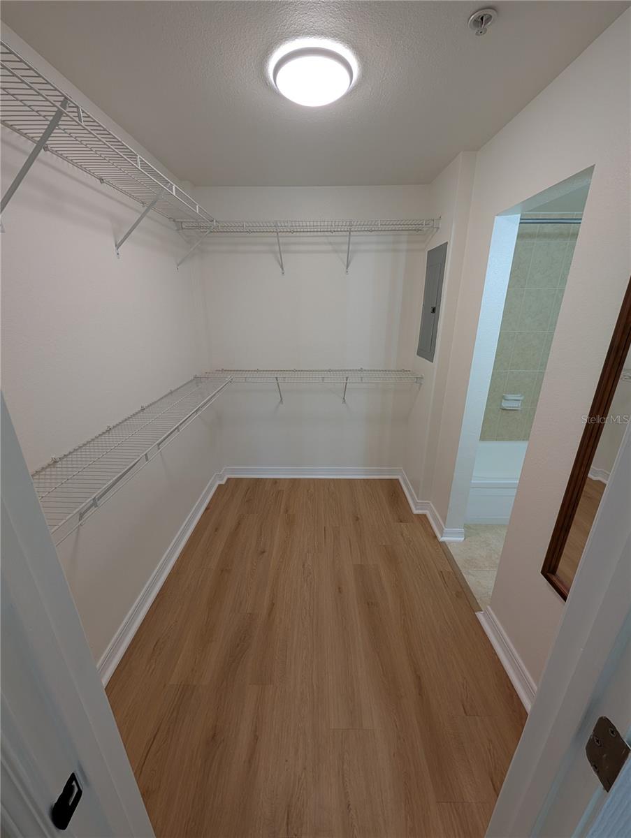 Image 13 of 24 For 406 Cedar Avenue 308