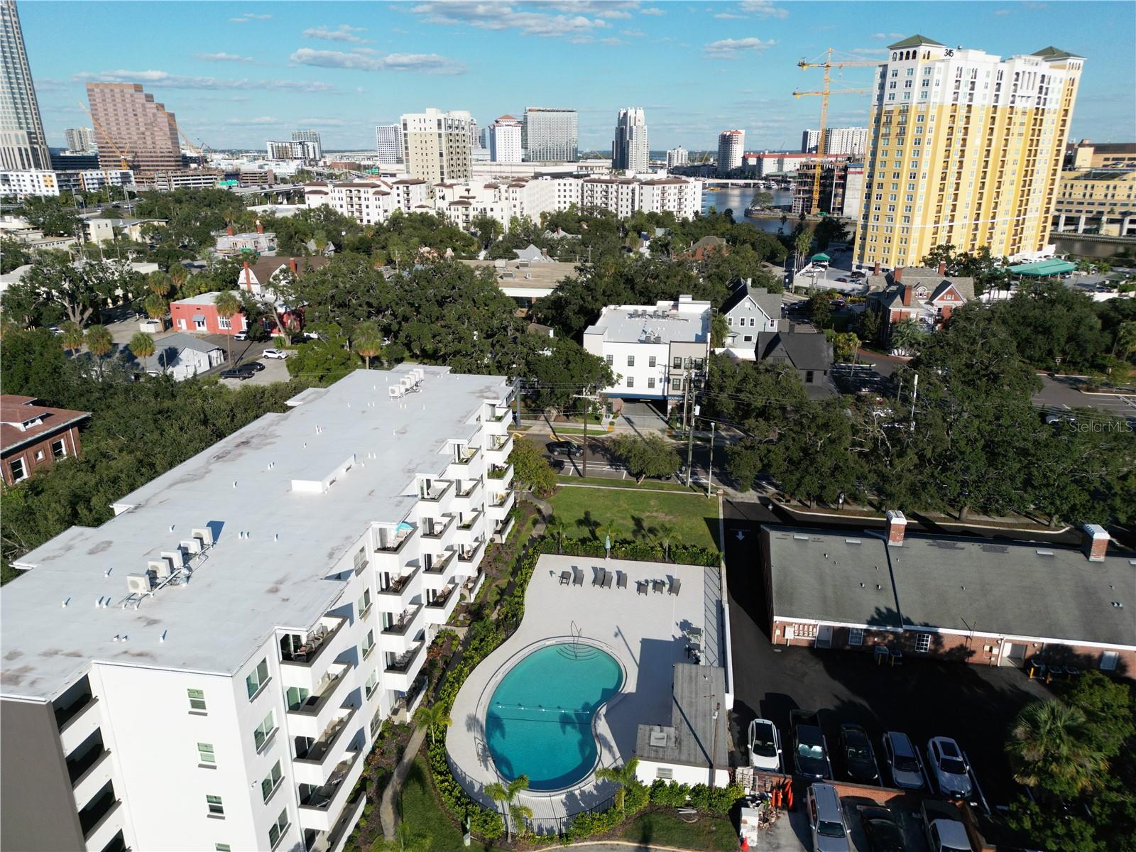 Image 26 of 27 For 406 Cedar Avenue 308