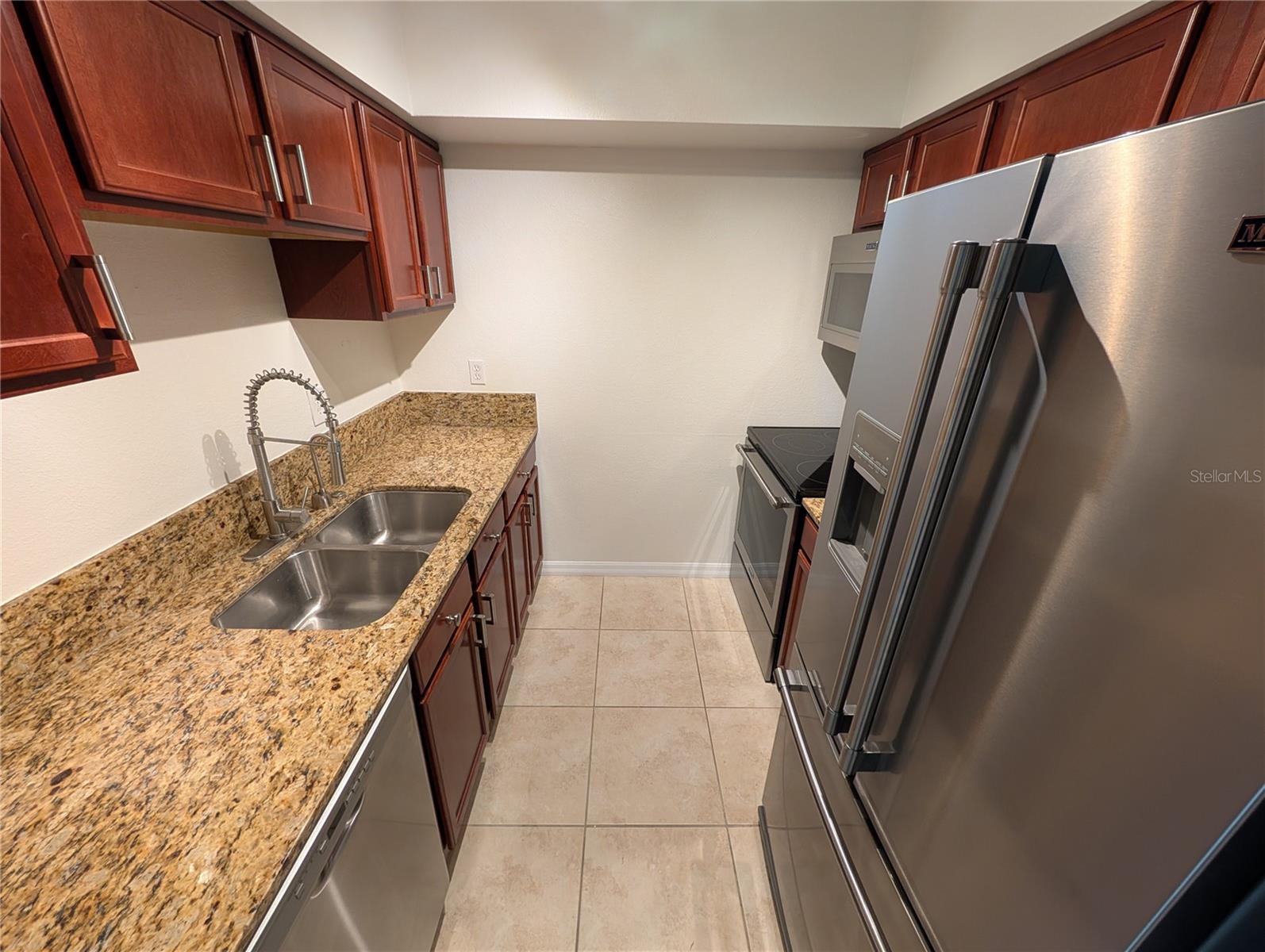 Image 5 of 24 For 406 Cedar Avenue 308