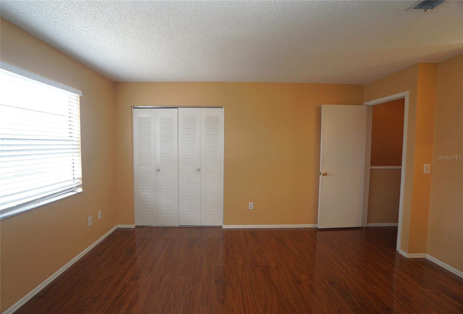 Image 13 of 17 For 10049 Lake Oak Circle