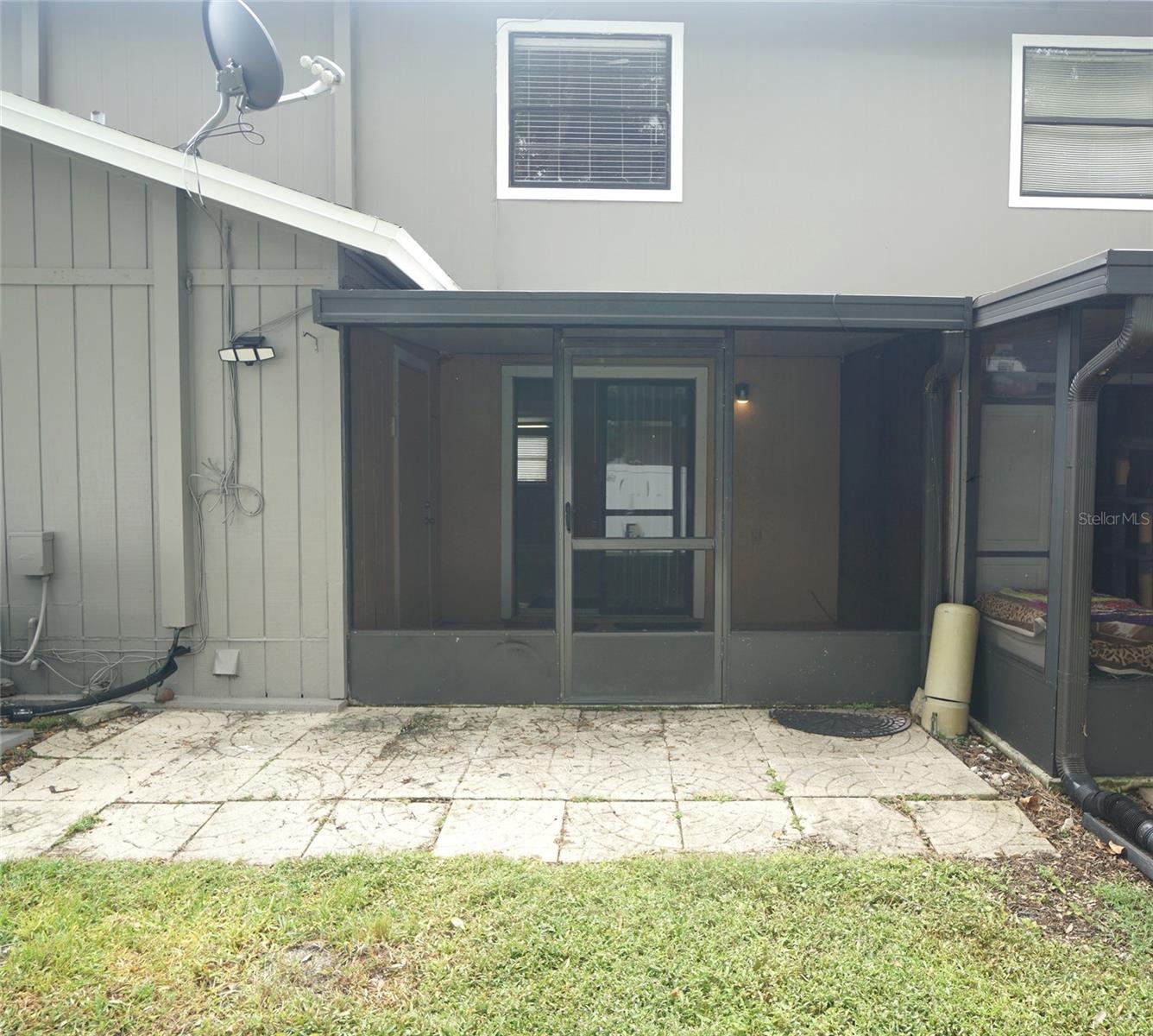 Image 17 of 17 For 10049 Lake Oak Circle