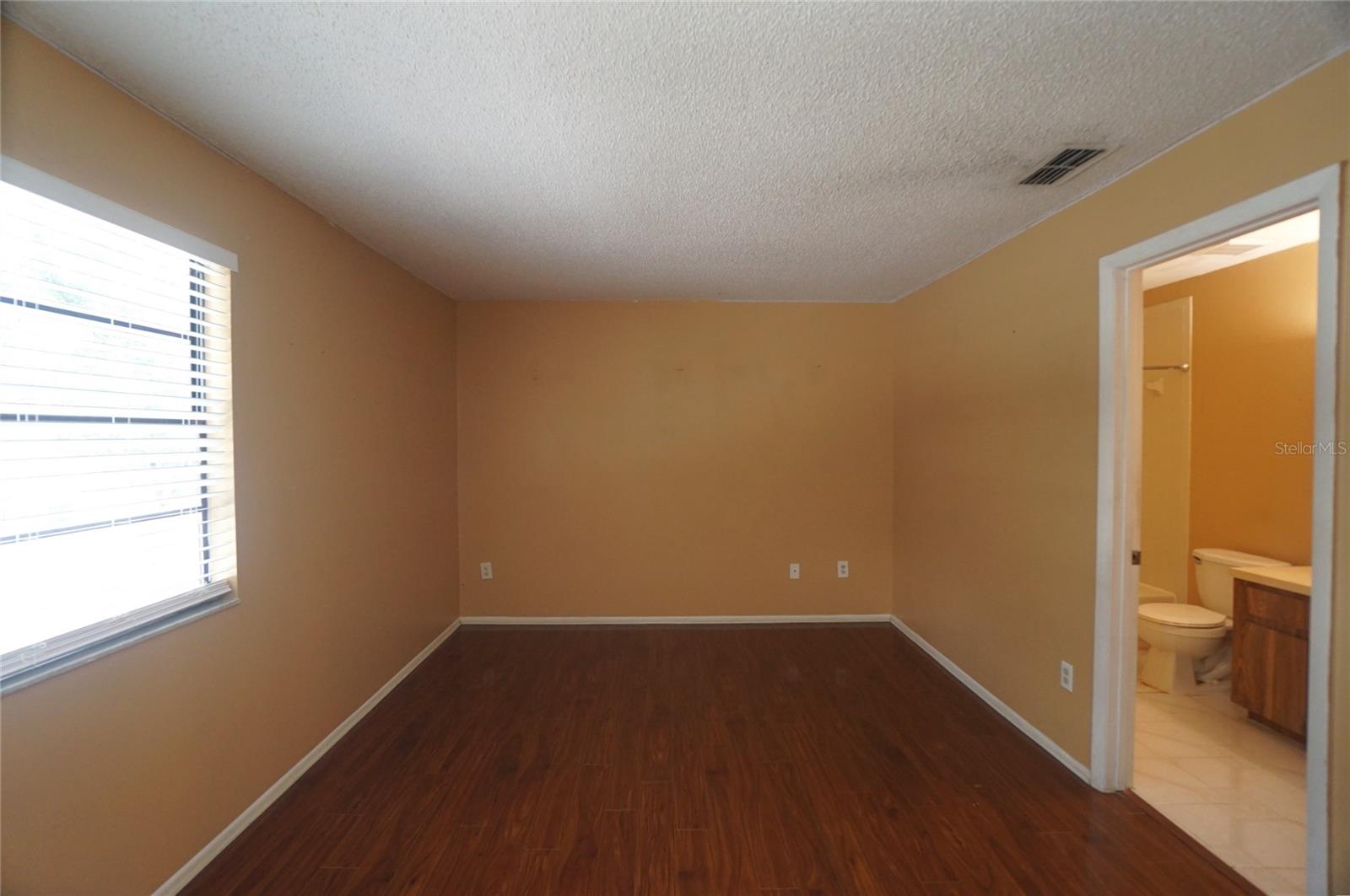 Image 2 of 17 For 10049 Lake Oak Circle