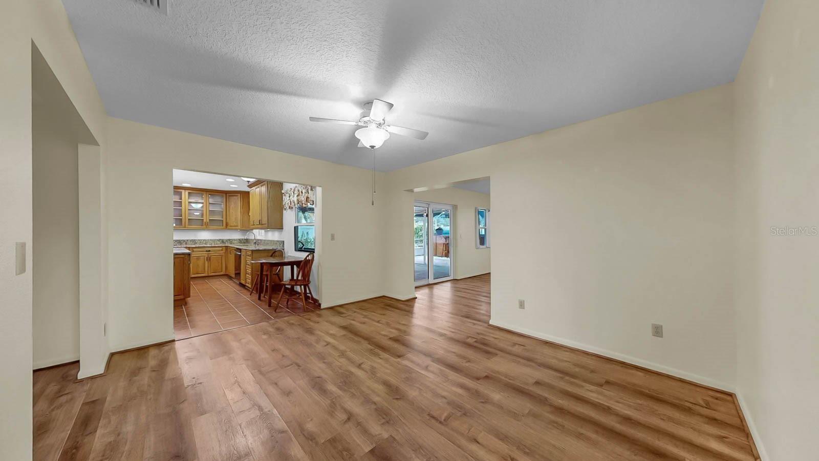 Image 20 of 41 For 663 Allegheny Drive