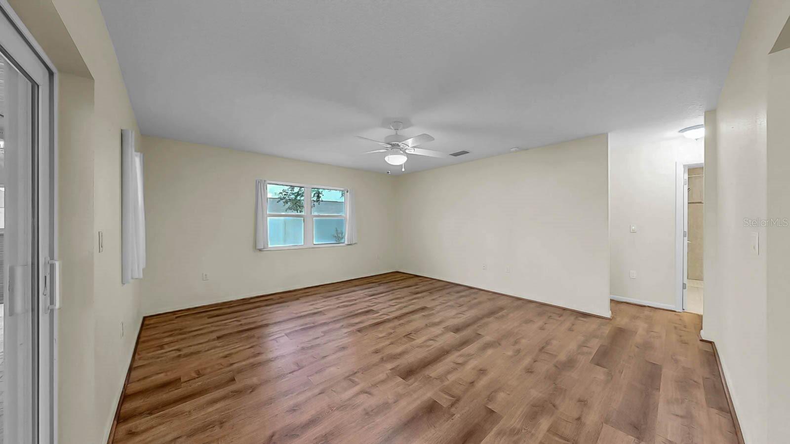 Image 22 of 41 For 663 Allegheny Drive
