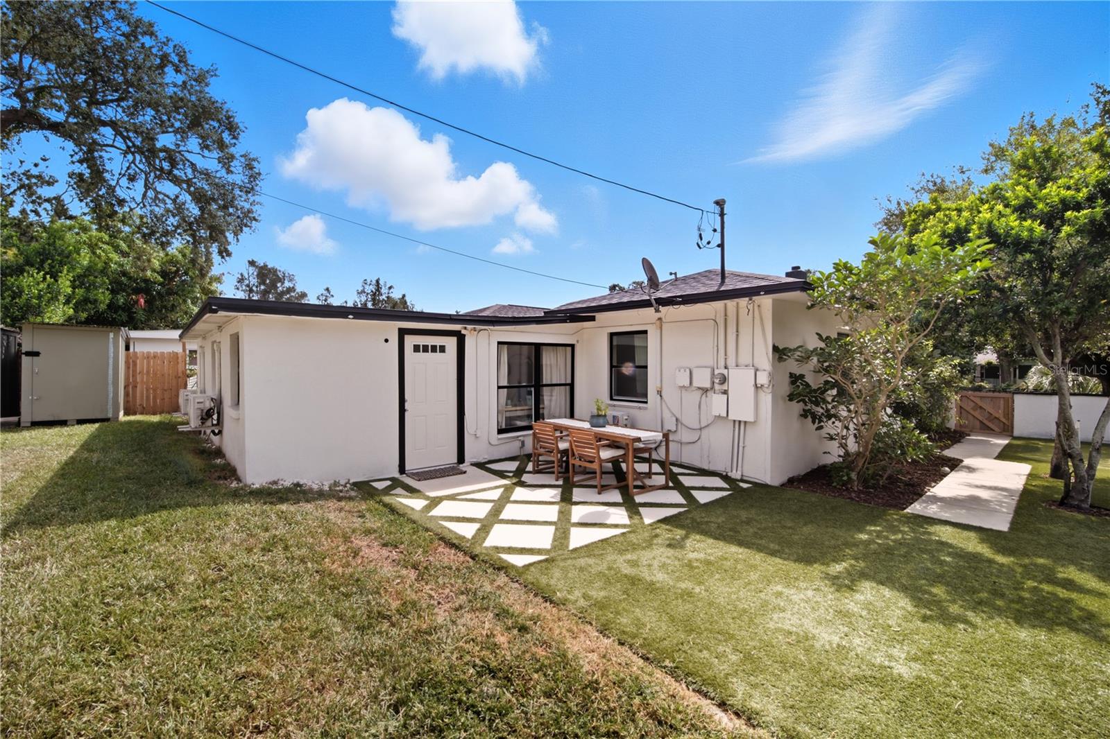 Image 30 of 40 For 1433 27th Avenue S