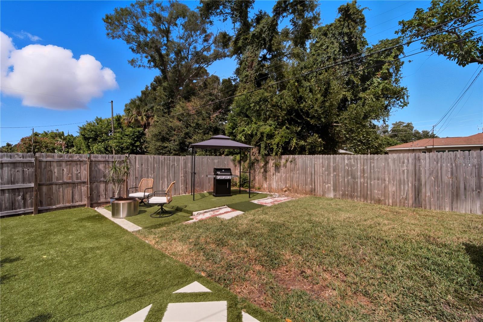 Image 32 of 40 For 1433 27th Avenue S