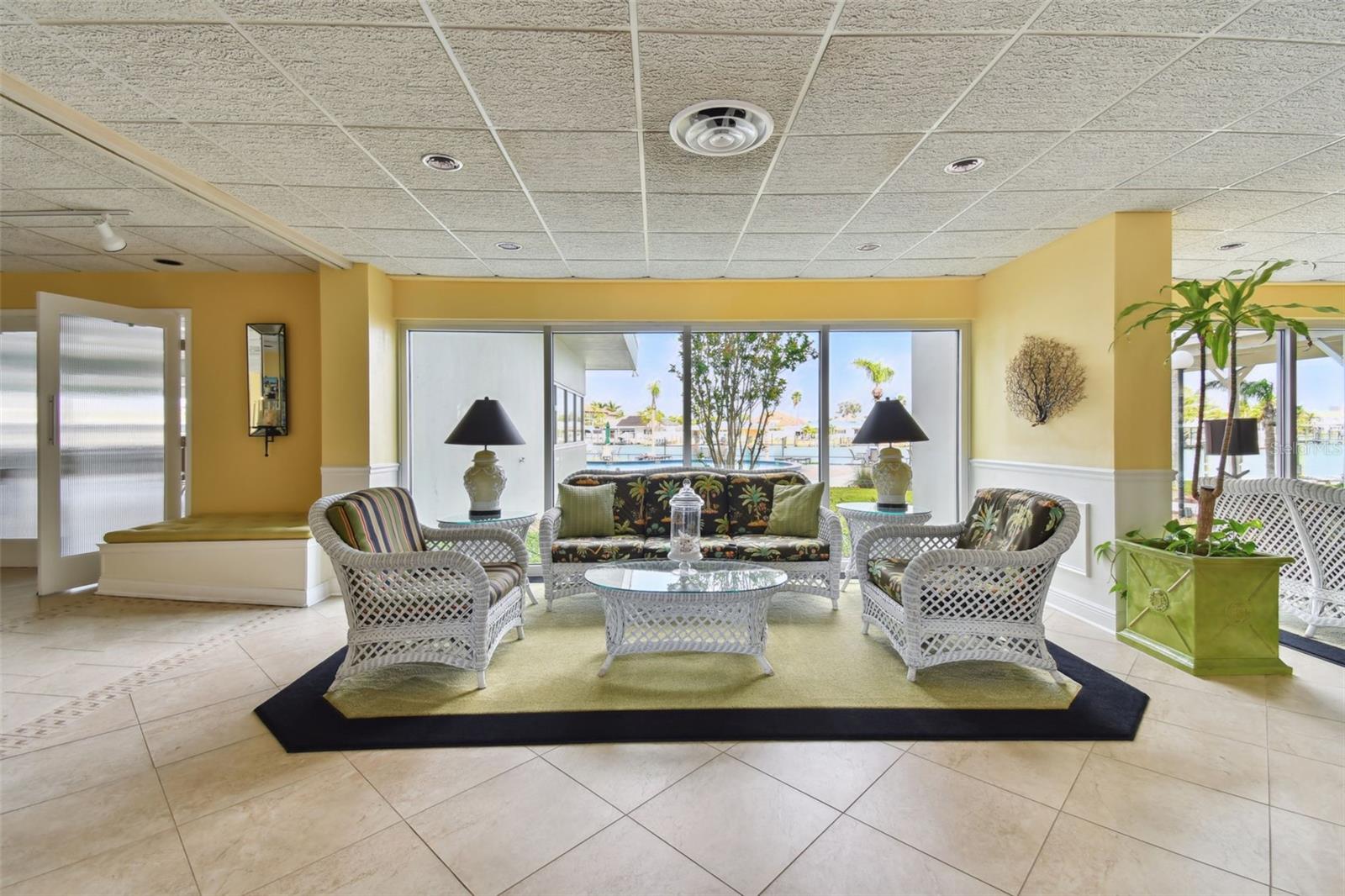 Image 60 of 65 For 31 Island Way 609