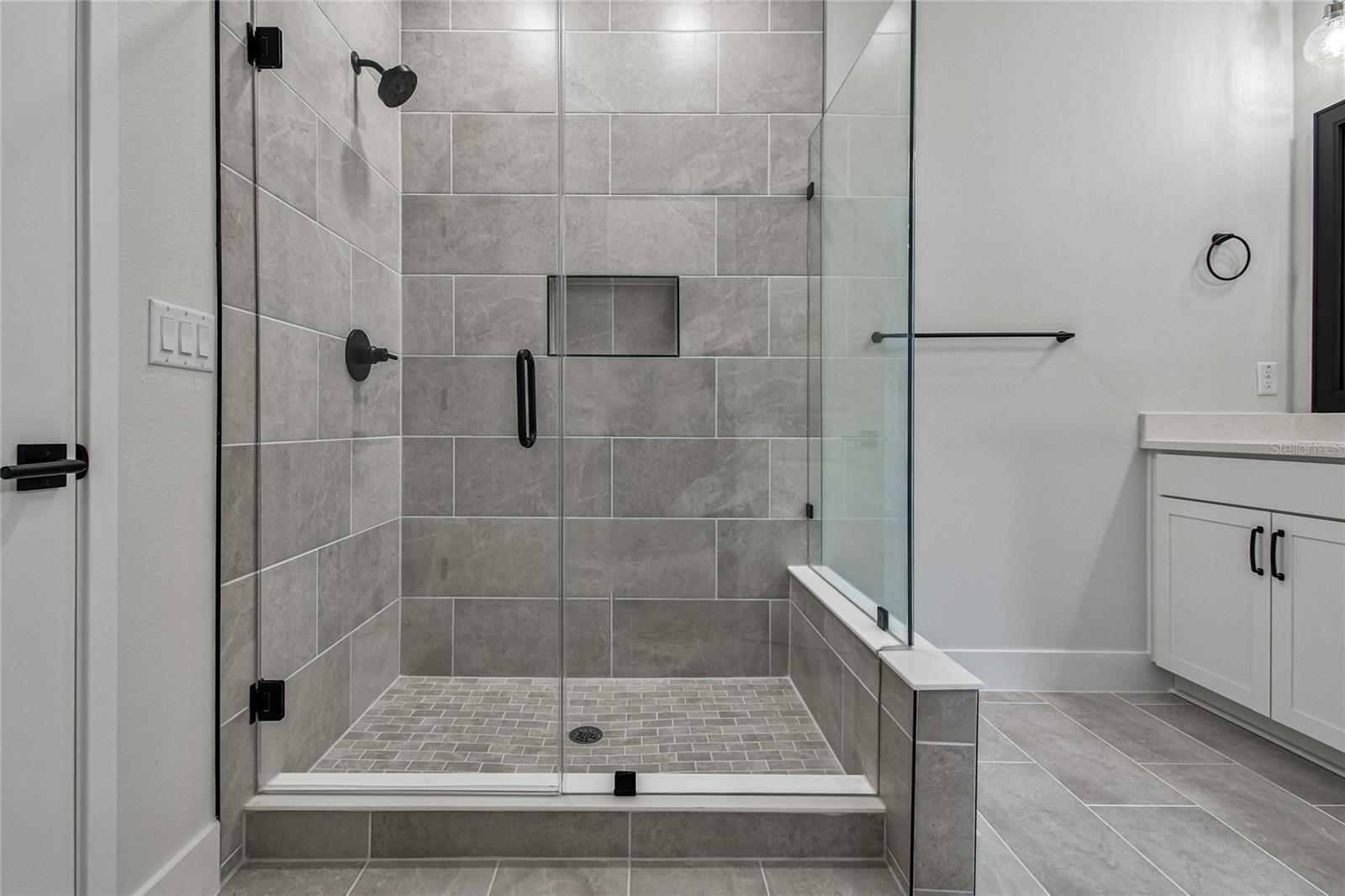 Image 24 of 44 For 3133 4th Terrace N