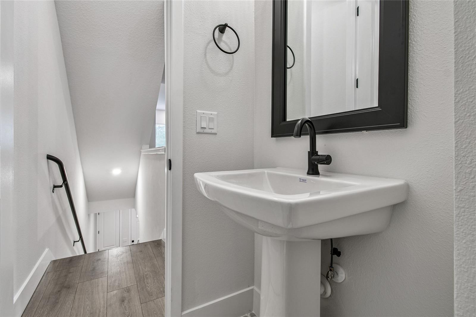 Image 36 of 44 For 3133 4th Terrace N