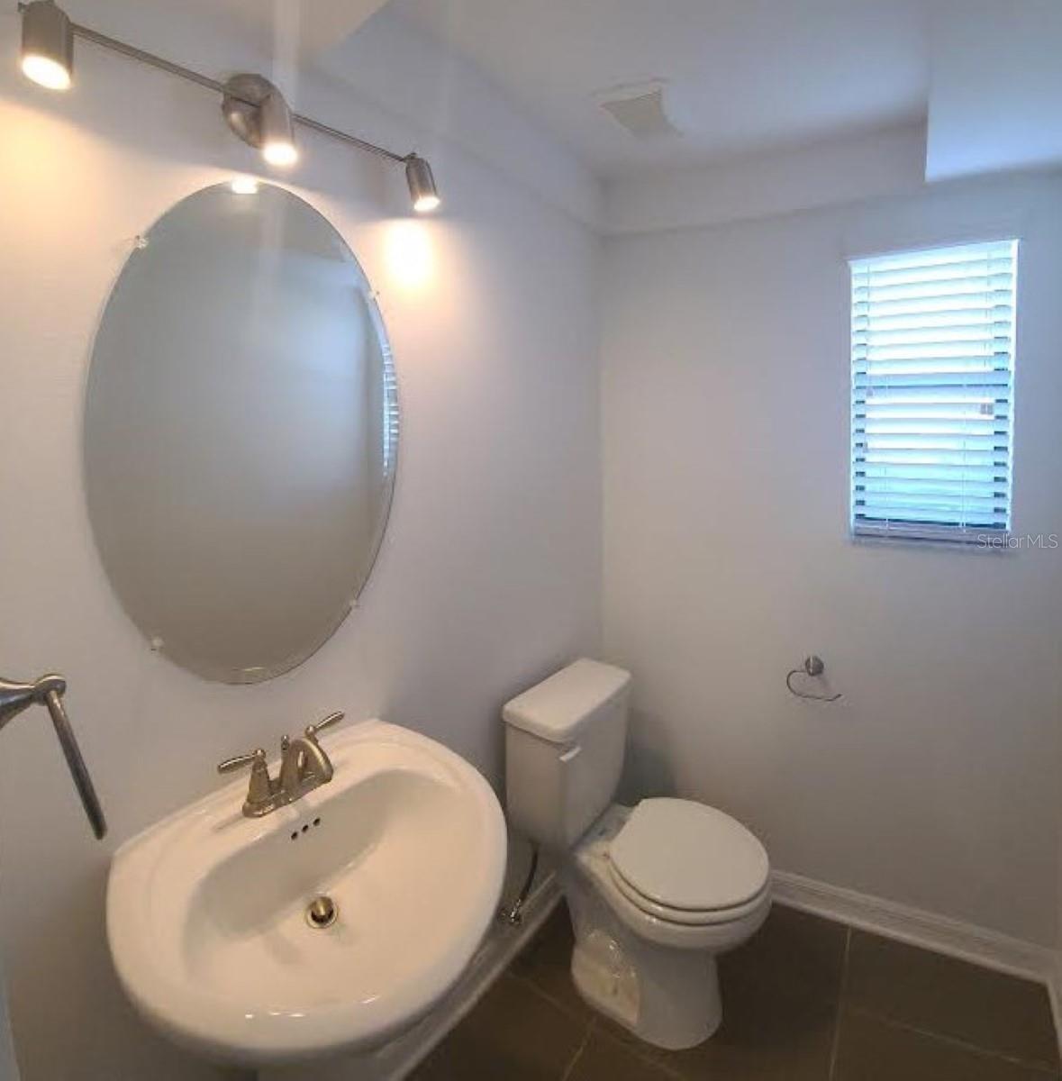 Image 13 of 50 For 1052 Ketzal Drive