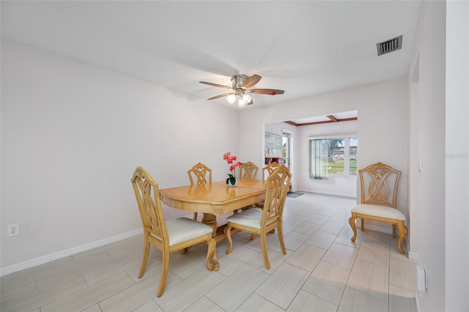 Image 11 of 41 For 12200 Vonn Road 8a
