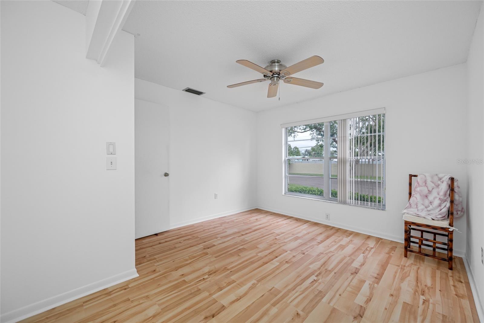 Image 26 of 41 For 12200 Vonn Road 8a