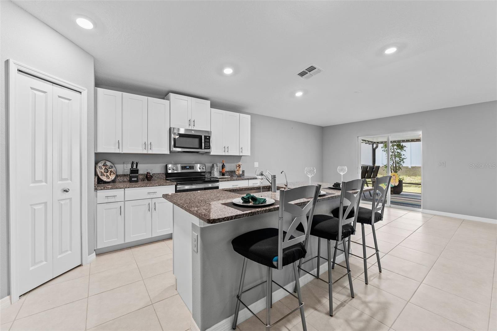 Image 7 of 43 For 6494 Beverly Hills Drive